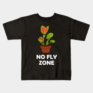 NO FLY ZONE Carnivorous Plant Gift Venus Fly Trap Kids T-Shirt